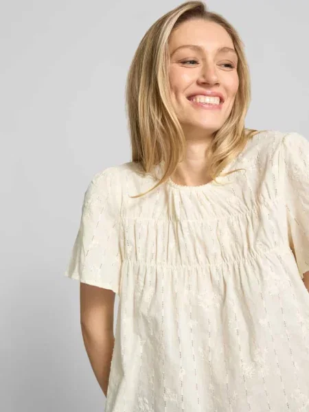 Bluzka w stylu bluzki z haftami model LANA' Ichi biała
