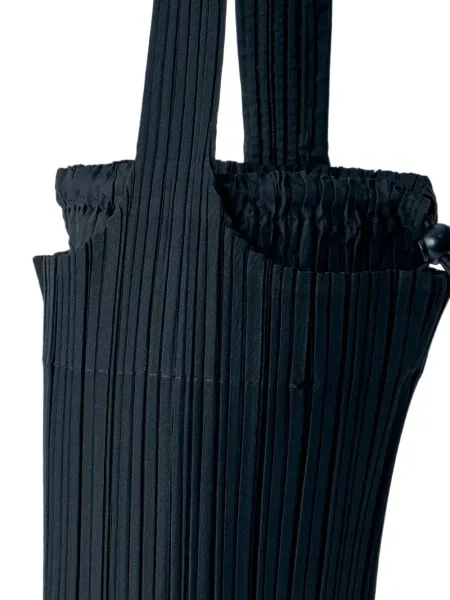 Geantă Pleats Please Issey Miyake negru
