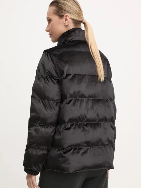 Olcsóbban. Női Emporio Armani Train Athletic Velour Extra párnázott kabát fekete. Méret: XS fekete