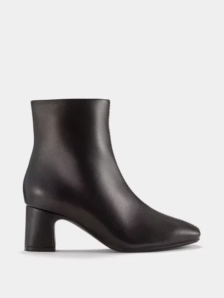 Шкіряні Ботильйони Clarks чорний