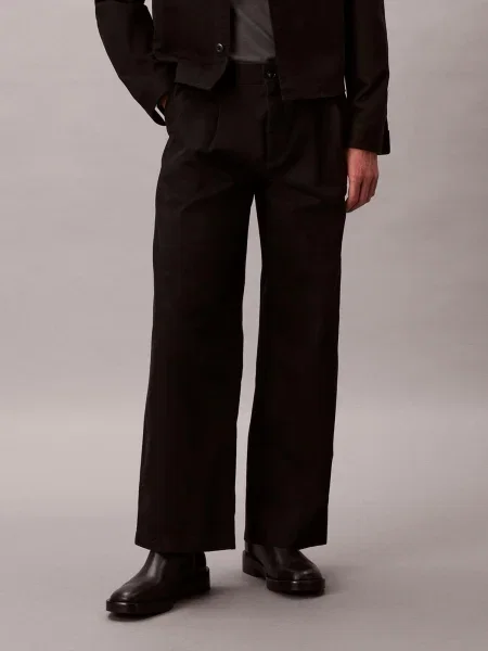 Calvin Klein Pantaloni cutați negru