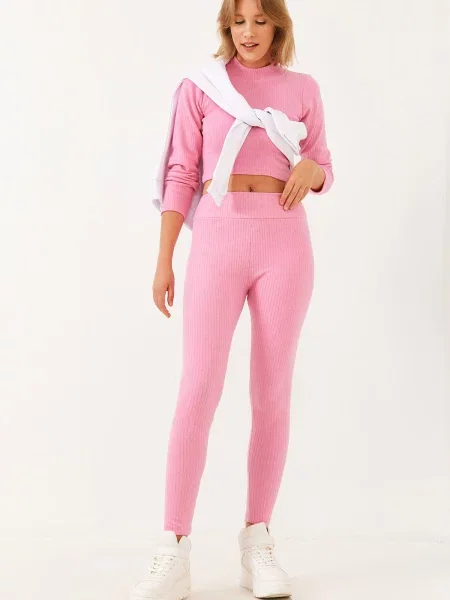 Dresuri Bianco Lucci de costum roz