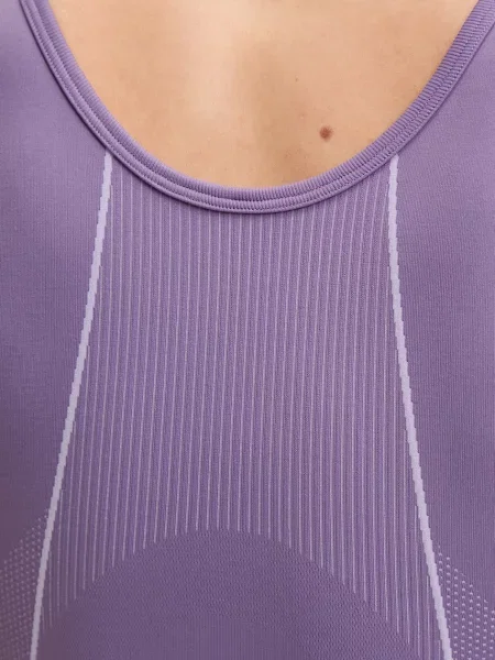 Топ Under Armour