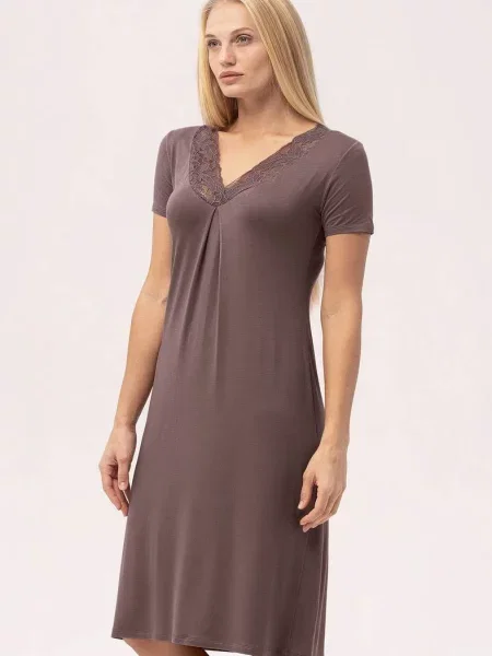 Короткая ночная рубашка Roksana коричневая