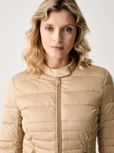Стеганая куртка Guess
