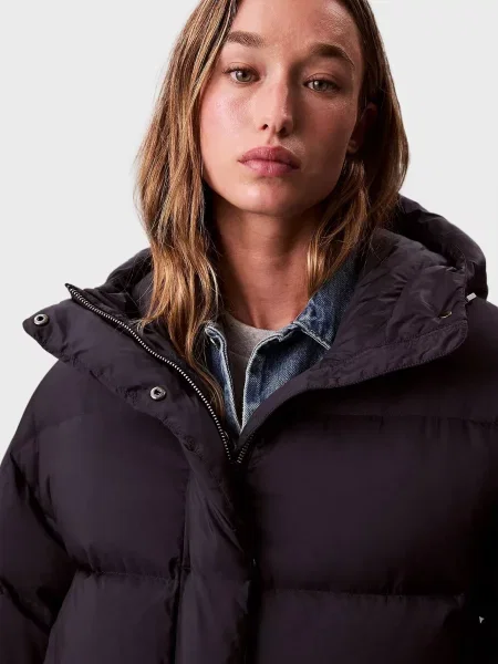Короткий пуховик Calvin Klein синій