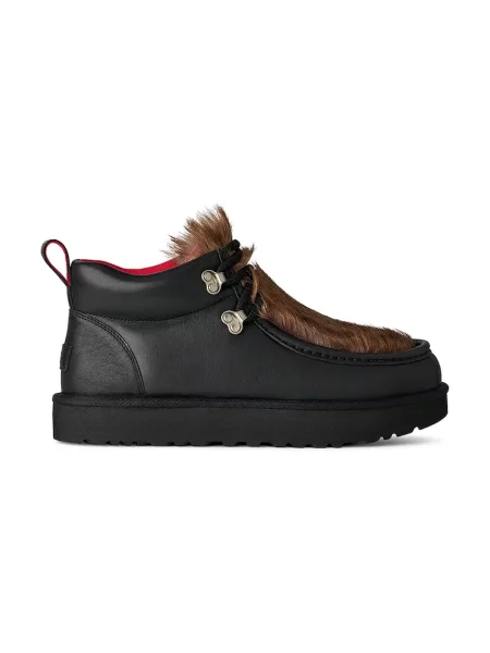 UGG pantofi din nubuc x Ambush Fur Boot negru
