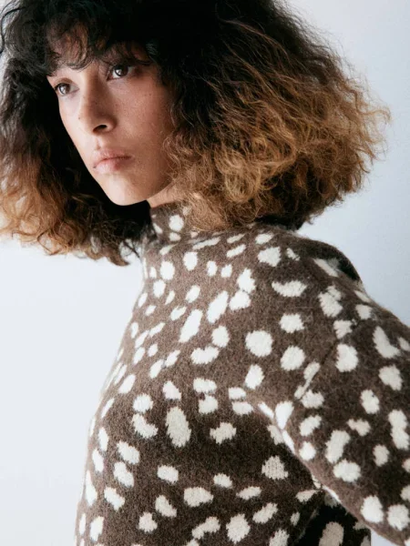 Sweter z nadrukiem w jelenie cętki Kobieta XXL MANGO brązowy