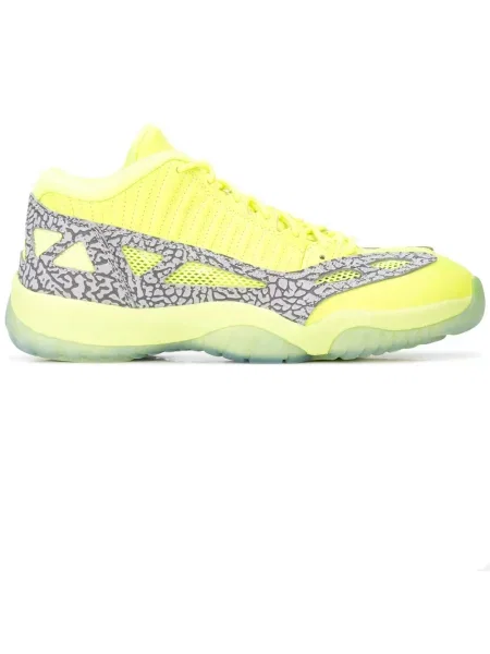 Sneakerși Jordan 11 Retro retro verde