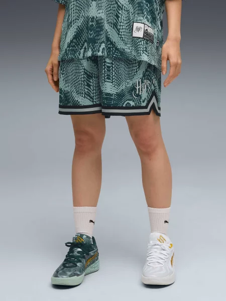 Короткие спортивные шорты Puma зеленые