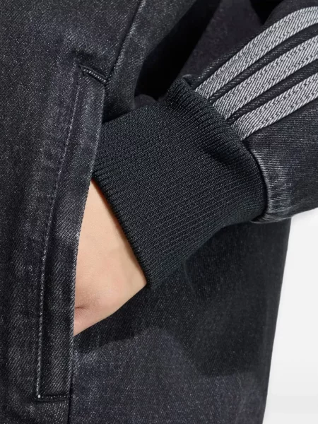 Geacă Adidas din satin alergare negru