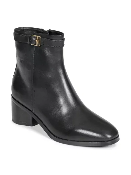 Škornji Tommy Hilfiger z zaponko črna