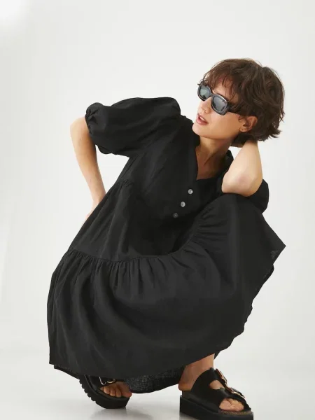 Lanena obleka Medicine črna