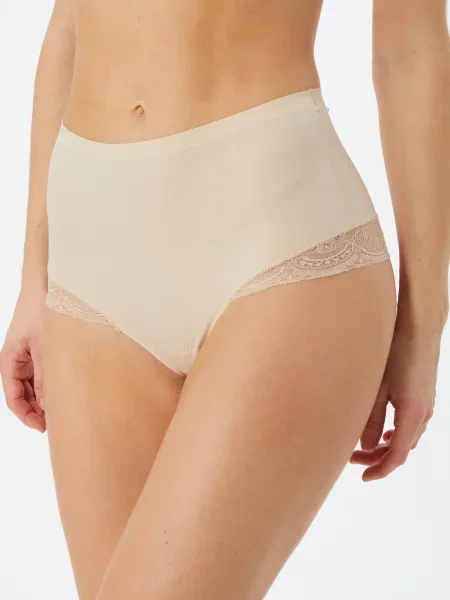 MAGIC Bodyfashion String bugyik testszínű