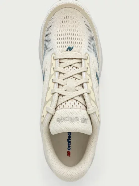 New Balance обувки за бягане дамски Fresh Foam Ellipse v1 бежово