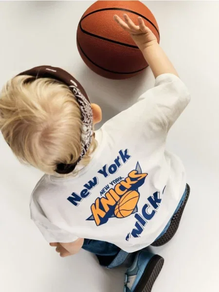 Reserved Tricou New York Knicks NBA crem