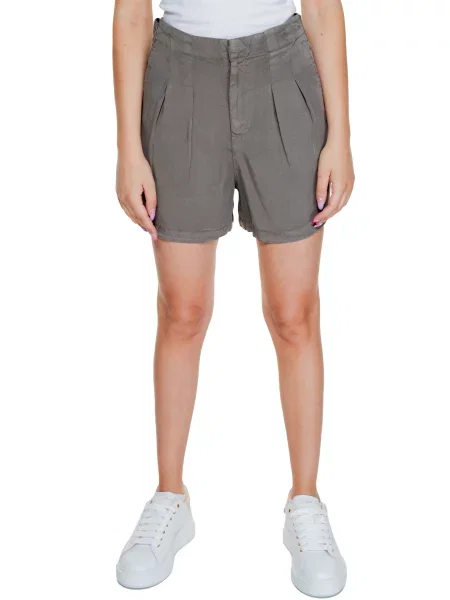 Pantaloni scurți Vero Moda kaki