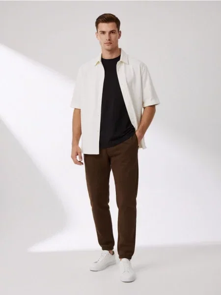 Sinsay Spodnie regular fit brązowy