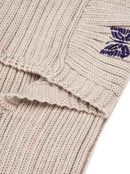 Căciulă Needles cu broderie tricotate