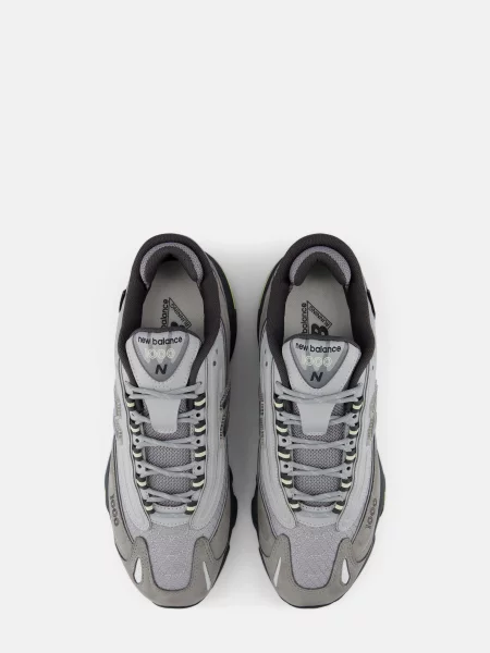 Замшевые повседневные кроссовки New Balance серые
