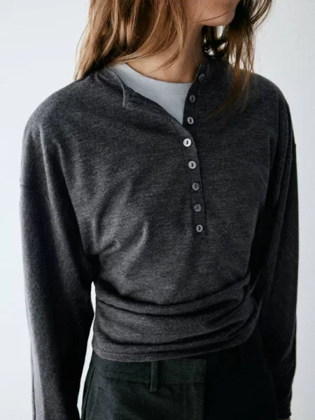 Sweter z dzianiny z Kobieta M MANGO szary