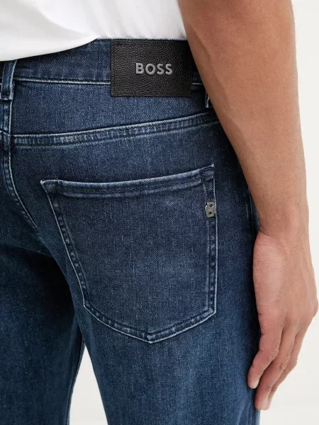 Джинсы Boss