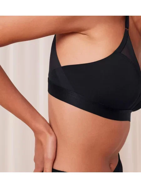 Triumph Sutien fără armătură Shape Smart negru