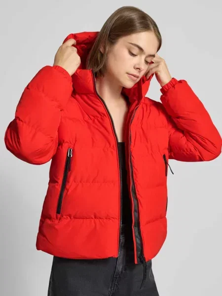 Kurtka w pikowanym wyglądzie krój regular fit Superdry czerwona