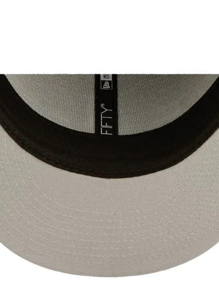 Șapcă New Era Cap cu broderie negru
