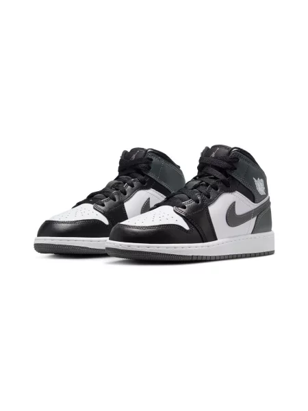Členkové topánky Nike čierna