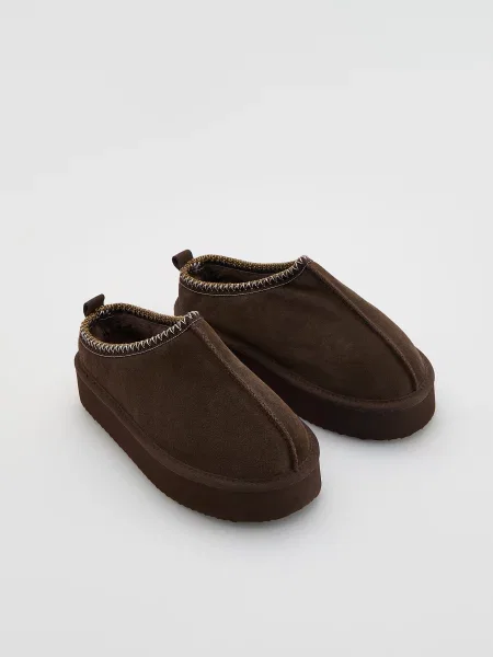 Замшевые сабо Reserved на платформе коричневые