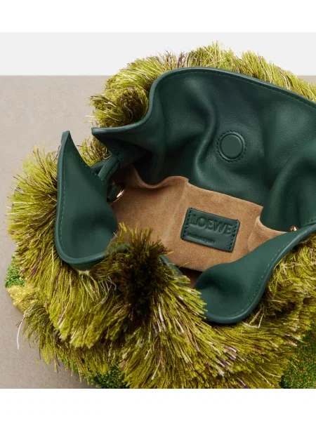 Geantă plic Loewe cu mărgele verde