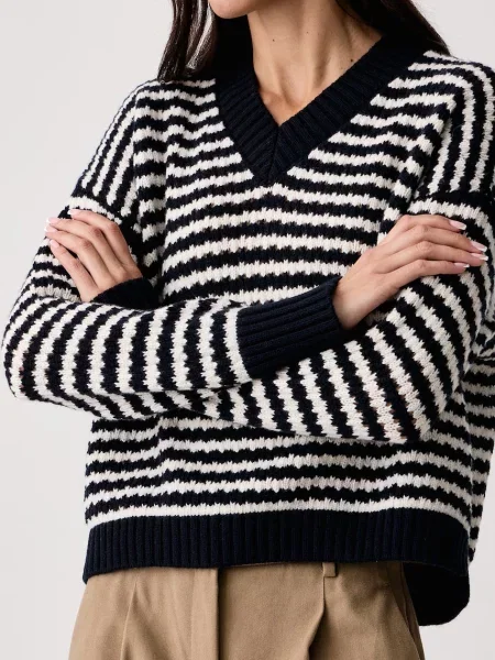 Шерстяной свитер Weekend Max Mara