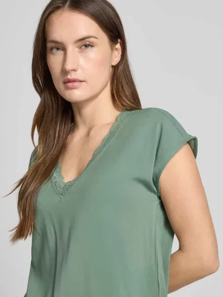 T-shirt o kroju regular fit z kołnierzem z koronki model BELLA' Vero Moda