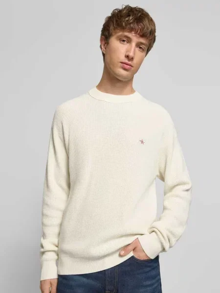 Sweter z dzianiny z naszywką z logo Calvin Klein Jeans beżowy