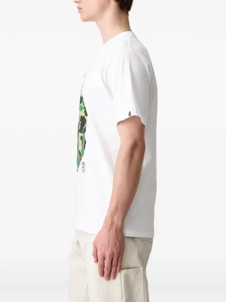 Tricou A Bathing Ape® cu imagine cu model camuflaj alb