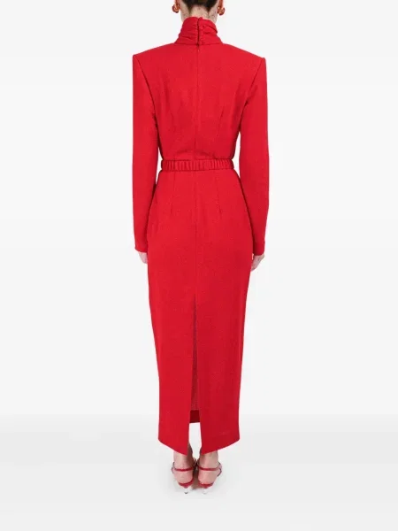 Rochie Rowen Rose drapată de costum roșu