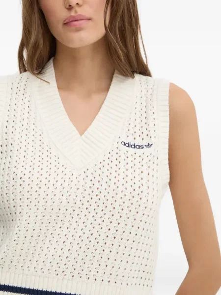 Pantaloni scurți Adidas tricotate cu dungi de costum negru