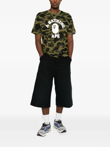 Tricou A Bathing Ape® cu imagine cu model camuflaj verde