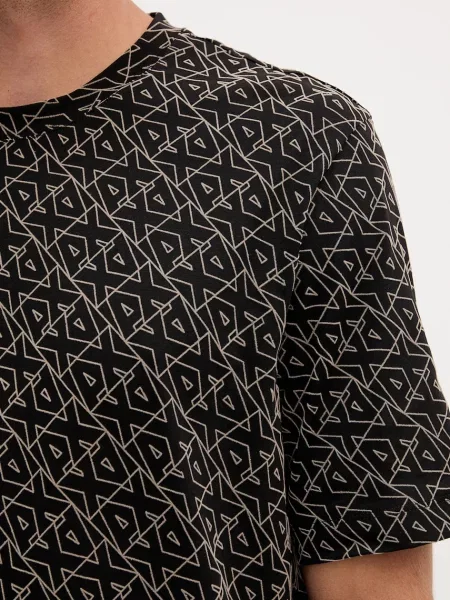 Футболка Armani Exchange черная