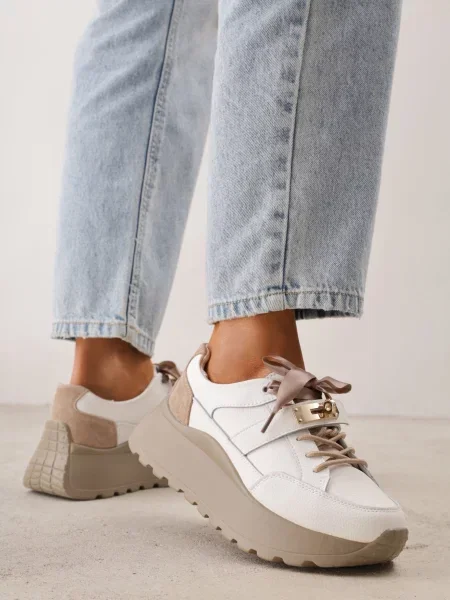 Sneakers din piele naturală decorați cu închidere metalică și fundă din panglică Citlala Albi alb