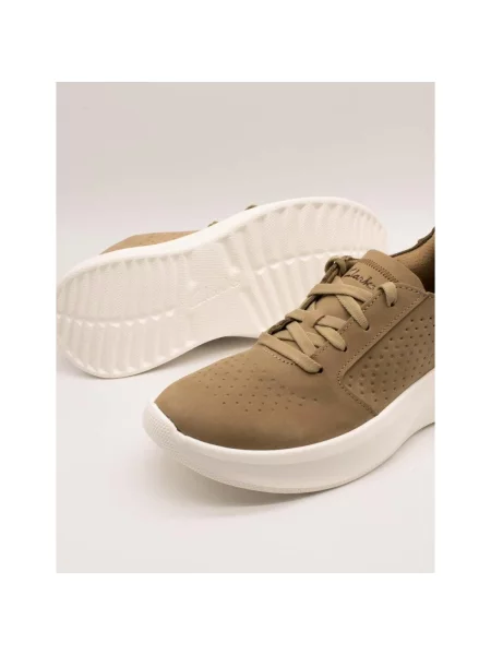 Pantofi Clarks maro