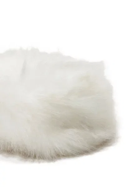 Kepurė Unreal Fur balta