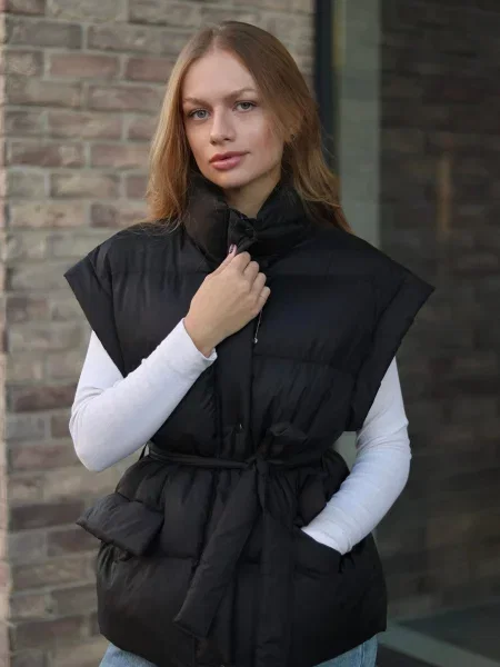 Жилет з утеплювачем KAZKOVA чорний