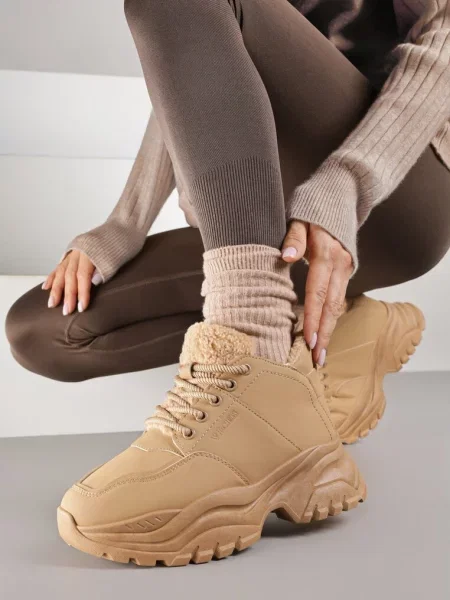 Botine Nirrise maro