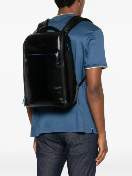 Rucsac Piquadro din piele negru