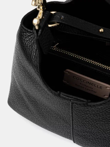 Coccinelle чанта crossbody дамска от кожа черно