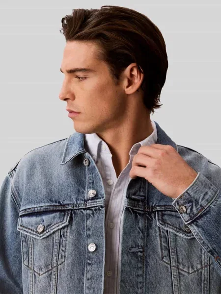Kurtka jeansowa o kroju regular fit z czystej bawełny Calvin Klein Jeans niebieska