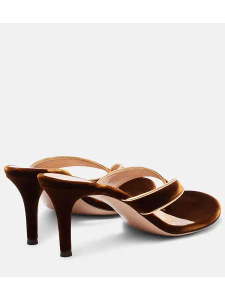 Papuci tip mules Gianvito Rossi din piele maro