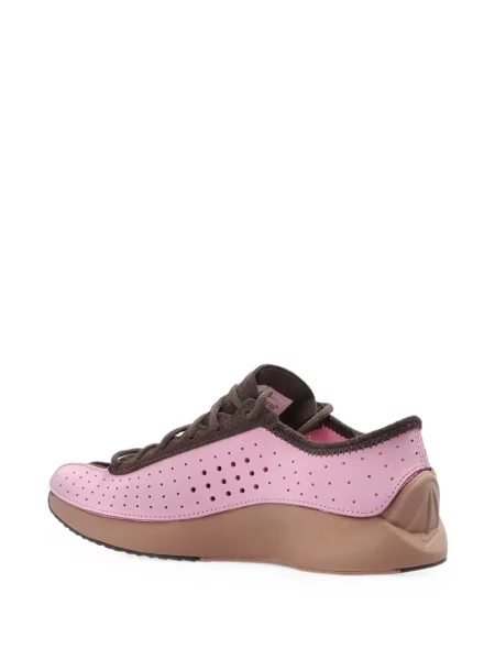 Decupat pantaloni scurți Nike cu broderie plasă roz